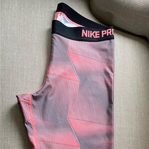 Women’s Nike Pro